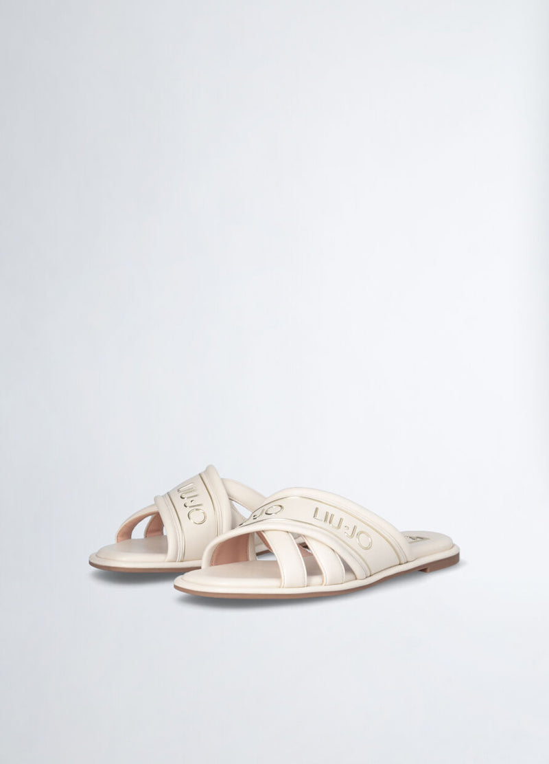 Flat sandals with logo