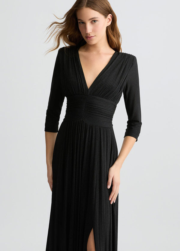 Long black pleated dress