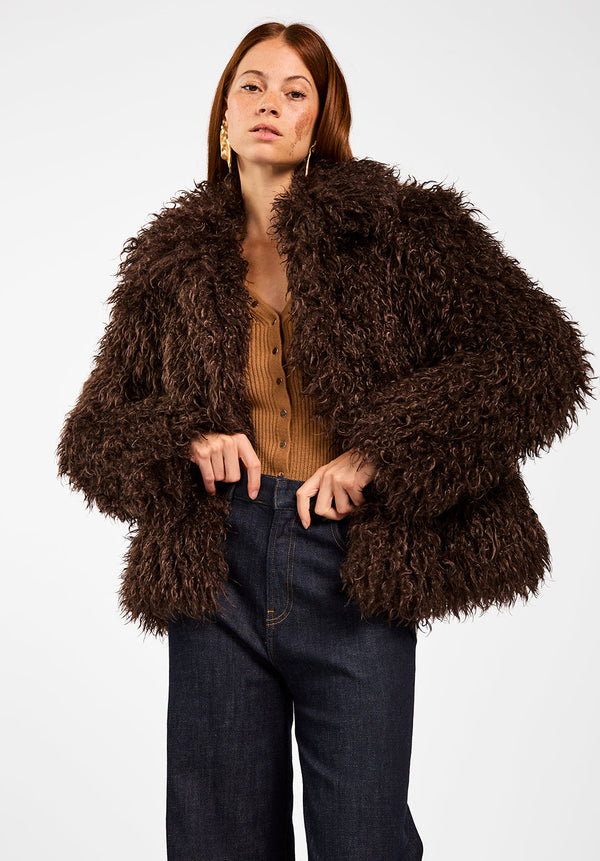 cleo jas bruin