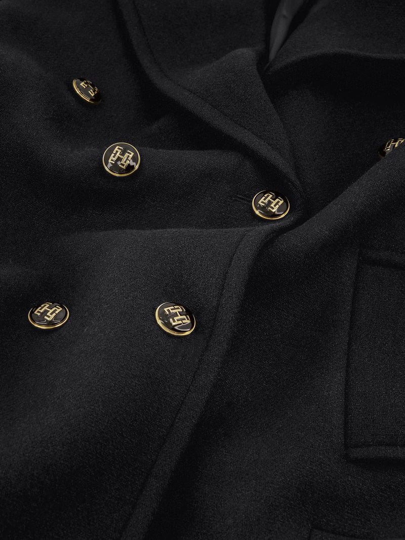 jynthe coat black
