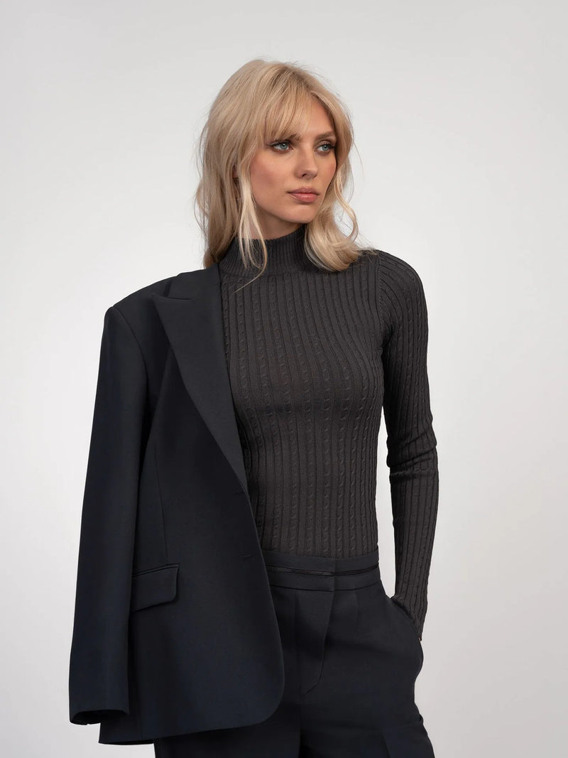 lonid top black sand