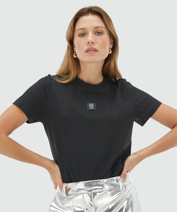Dorie label black