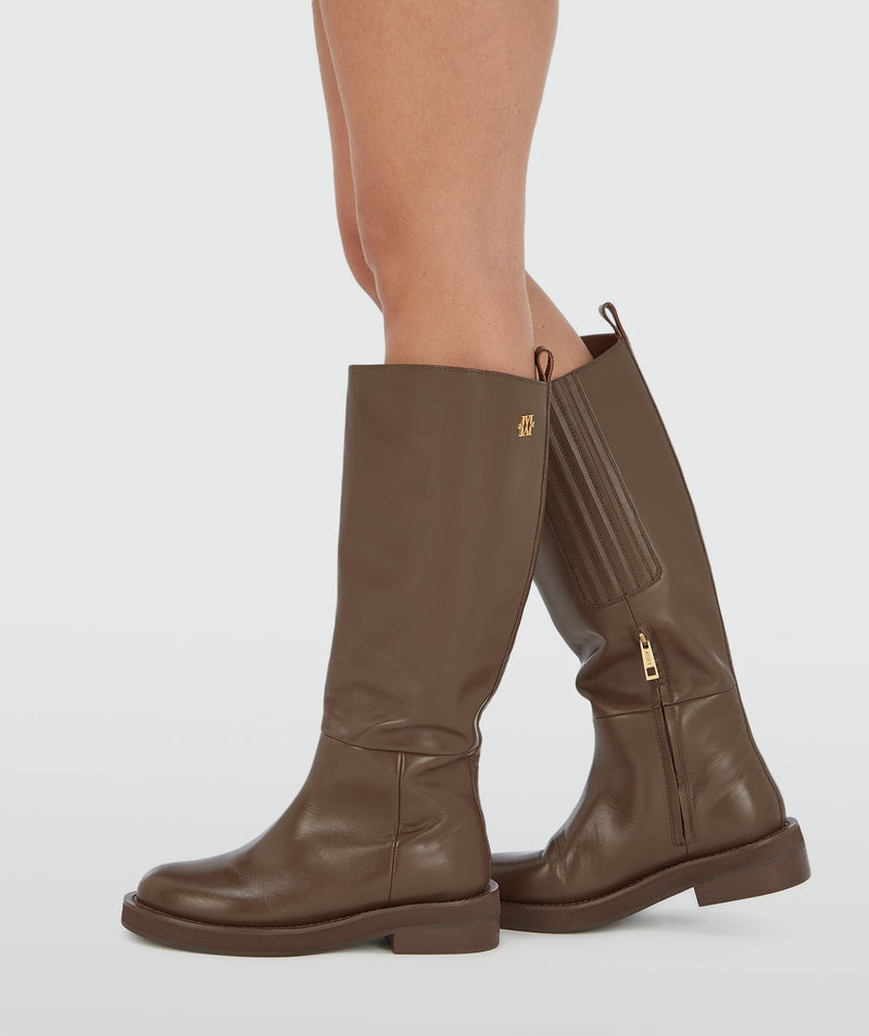 blight dark brown
